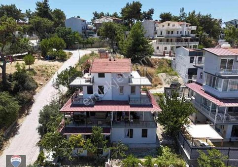 Kuşadası Karaovada Doğanın Içınde Satılık Fırsat Villa