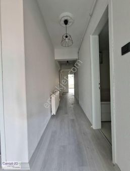 Cadde Üstünde Satılık 3+1 Daire