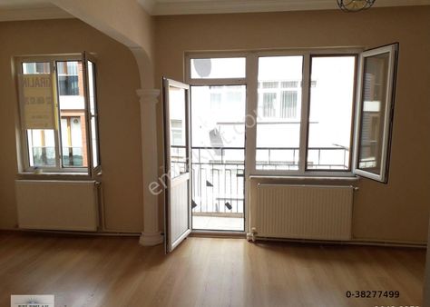 Eti'den Ortaköy'de Tamamıyla Yenilenmiş, 2+1 75m2 Kombili, Çift Balkonlu, Çok Ferah 3.kat Daire