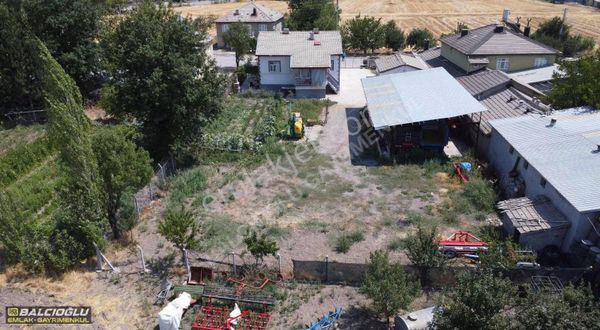 Balcıoğlu Emlaktan Kesecikte 3+1 Daireli Doğalgazlı 1330 M2 Arsa