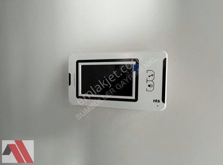 Sümbüller'den Cadde Üstü Arakat Geniş Modern 2+0 Daire