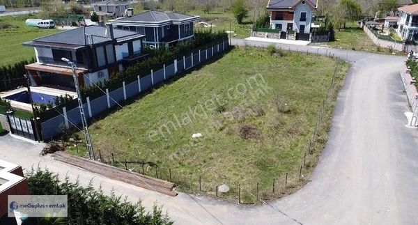 Şile Kumbaba Mahallesinde 0.45 İmarlı Satılık Köşe Parsel