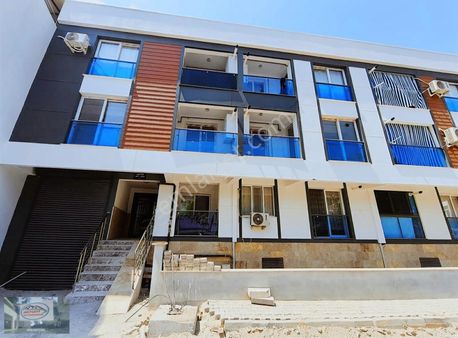 Akman Gayrimenkulden Muradiye'de Satılık 2+1 Kapalı Mutfak Daire