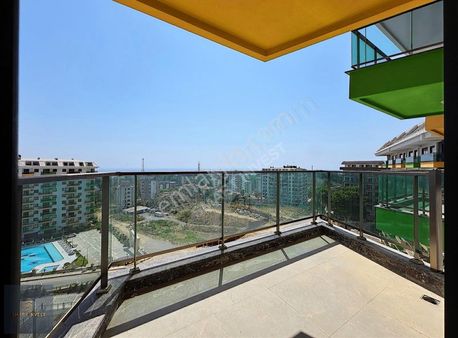 Avsallarda Lüks Site İçi Deniz Manzaralı 1+1 Daire
