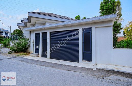 Remax Şirvan'dan Zekeriyaköy'de Dublex 3+1 Satılık Daire