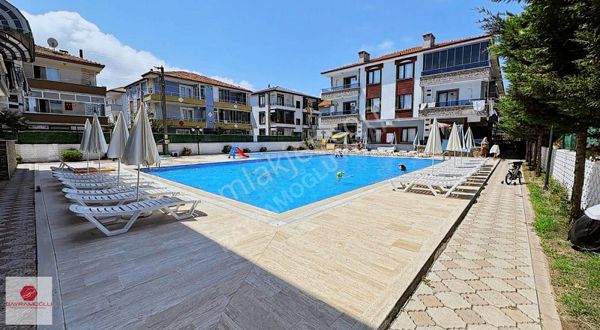 Denize 300 Metre Mesafede Rüya Evleri Havuz Cephe 2+1