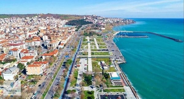 Tekirdağ Ergene Velimeşe De Mahalle İçerisinde 1.556 M2 Tek Tapu