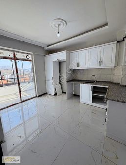 Güneş Emlaktan Yeni Mahallede Satılık Sıfır Daire