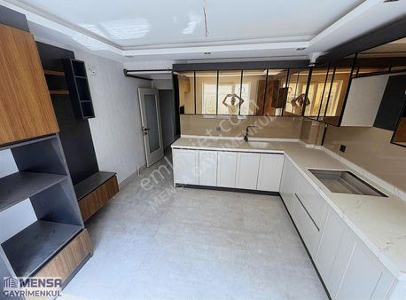 Mensa'dan Sıfır Binada Geniş E.banyolu Teras Balkonlu 3+1