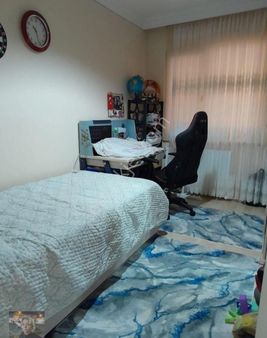 Büşra Gayrimenkulden Çarşı Merkede Satılık Daire 3+1 Kat 3 İskanlı Kat Mülkiyetli Bina Yaşı