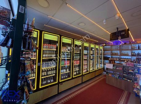 Cadde Cepheli Harika Konumda Tekel Bayi