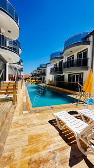 ⚡️4+1 Triplex Villa Havuzlu Site İçerisinde 5 Yaşında ⚡️