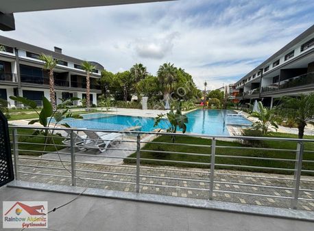 Side Merkezde Lüx Site İçerisinde Satılık 1+1 Daire !!!