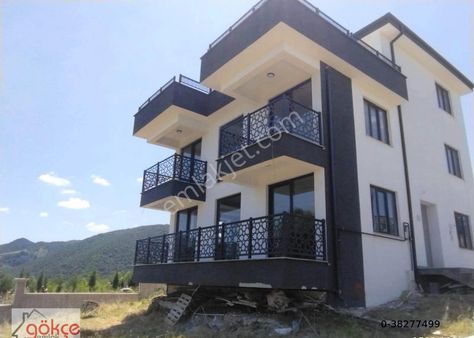 Gökçe'den Satılık Köprü Manzaralı Müstakil Villa