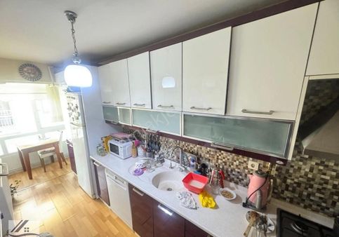 Metin Oktay Mh. 3+1 Arakat 120m2 Doğalgaz İçi Bakımlı Satılık