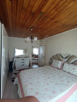 Mustafa Kemalpaşa Merkezde Bahçeli Müstakil Ev Acilll Takaslı