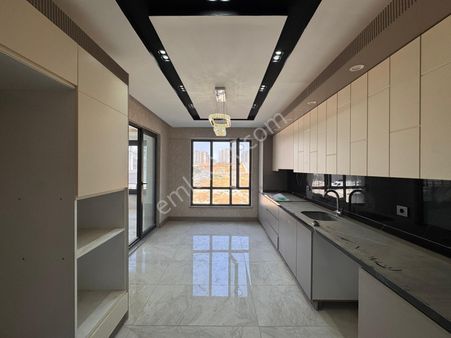 Fıstıklı'da Gazira'ya Yakın Lüks 3+1 Sıfır Daire