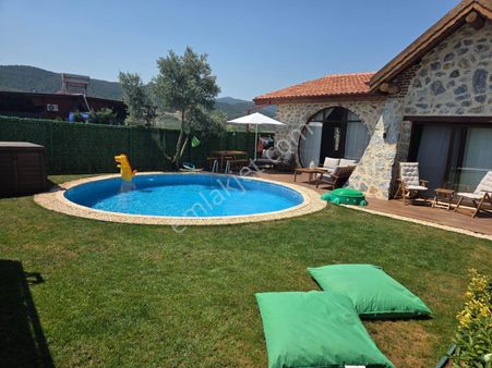 İznik Alakayada Herşeyiyle Hazır Kurulu Taş Ev ( Villa )