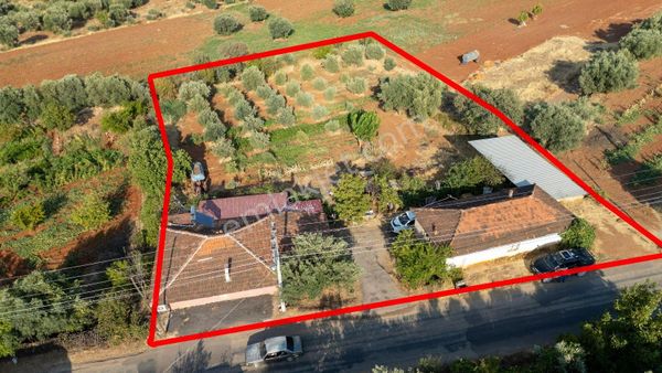 Karacasu Yazır Mahallesinde Satılık Müstakil Ev Ve Bahçesi