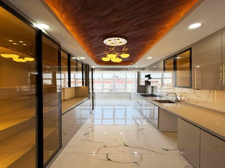 Beylikdüzü Vira'yapıdan Satılık Deniz Manzaralı 5+2 Satılık Dubleks Daire !