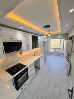 Bademlik Yolu Vadı Manzaralı