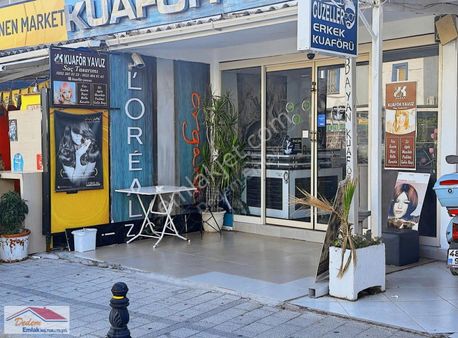 Bodrum Gündoğan Limanında İşlek Cadde De Satılık Dükkan