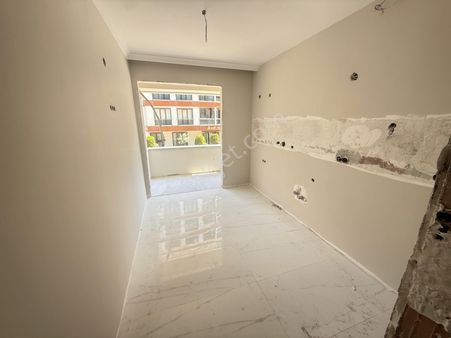 Barış'tan Tepeüstün'de Site İçerisinde Kapalı Otoparklı Lüks 2+1