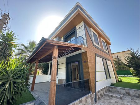 Seferihisar Doğanbey De Satılık 3+1 Villa Denize 150 Metre