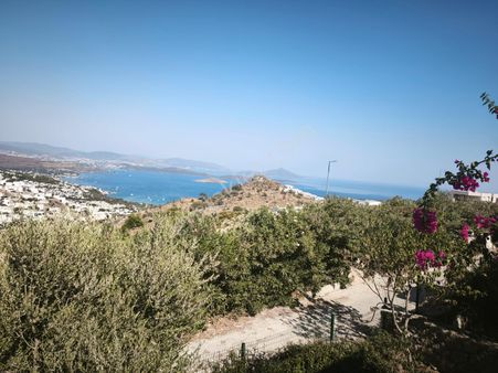 Bağla Mevkiinde Deniz Manzaralı 4+2 Satılık Dubleks