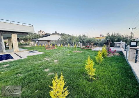 Avcı'dan Altınoluk 600m2 Arsa Deniz Manzaralı Tam Mustakil Havuz