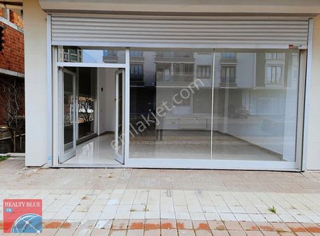 Adil Mah.cadde Üzerinde 270 M2 Otomatik Kepenkli Kiralık Dükkan