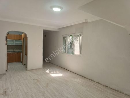 Paşa Gayrimenkul'den H.rıfat Paşa Cd.üzeri 2+1 Temiz Daire