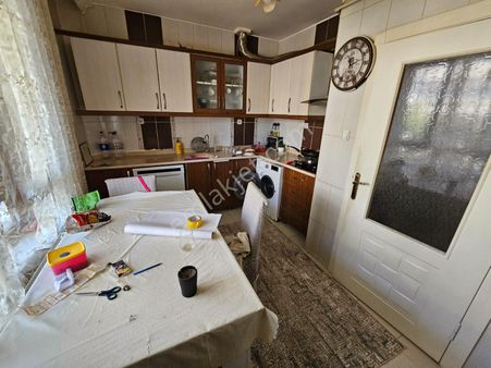 Lider Emlak'tan Asansörlü Ön Cephe Yerden Yüksek Yapılı 2+1 Yüksek Giriş