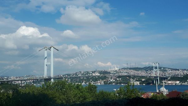 Ortaköy Palanga Caddesi'nde Boğaz Manzaralı Bahçe Katı