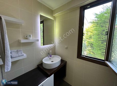 Rotadan Merkezde, Tek Müstakil, Havuzlu, Özel Bahçeli 4+1 Villa