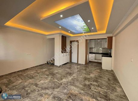 Kuşadasında Rotadan Denize 200m Yapılı Villa