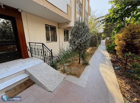 Çiğli Ataşehir'de Merkezi Konumda 3+1 Satılık Daire