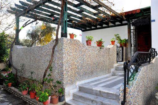 Bodrum Kumbahçe’de Denize 150 M Satılık Orta Kat Daire