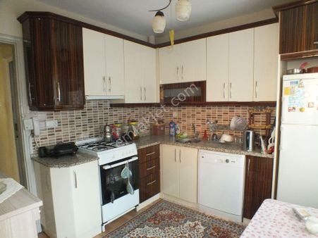 911 Yıldıztepe Mahallesinde Satılık 3 Katlı Bina