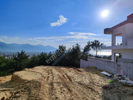 Kuşadası Soğucakta Deniz Gören Villa Arsası