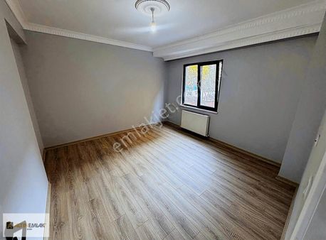 Altın Emlak Eyüp Elif Rana Özdemir'den Satılık Daire