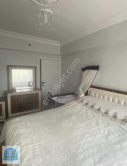 Gülhehir Sitesinde Ara Kat 135 M2 3+1