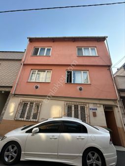 Gülbahçede Satılık 3 Katlı Müstakil Bina