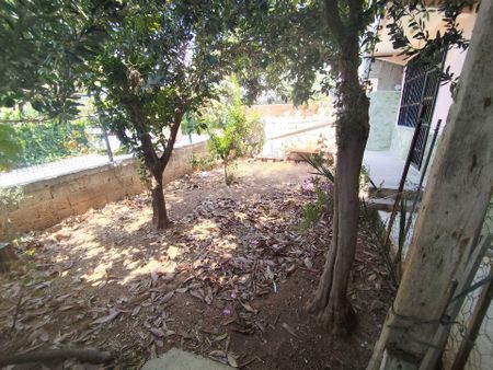 176 M²arsa İçerisinde 2 Katlı Müstakil Bina