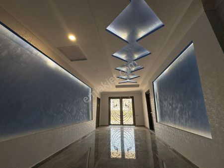 Arya'dan Altınkum Merkez'de Denize 300 Metre 1+1 Satılık Daire