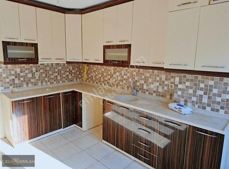 Karacabey Sığırönü Meydanında Kiralık 3+1 Daire
