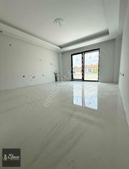 Elmastan Satılık 71 Evlerde Lüks Geniş 230m2 6+1 Daire