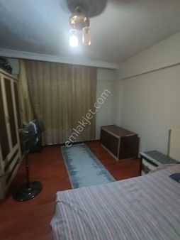 Bahçelievler Fetih Caddesinde Satılık 2+1 Daire