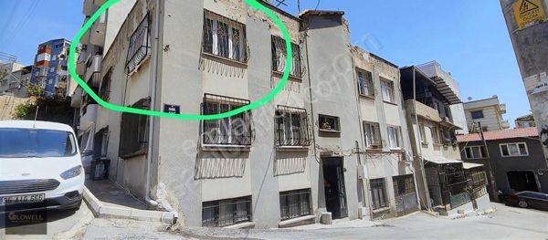 Eşrefpaşa' Da İzmir Avm Yakını Doğalgazlı Kiralık 2+1 Daire