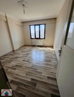 Efendi Mah Ring Yolu Üstü 5+1 Dublex